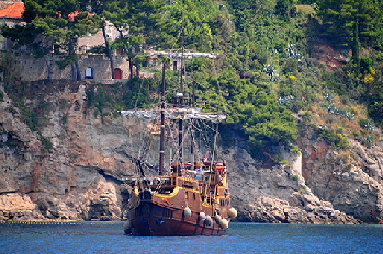 Pirate Tour Ship